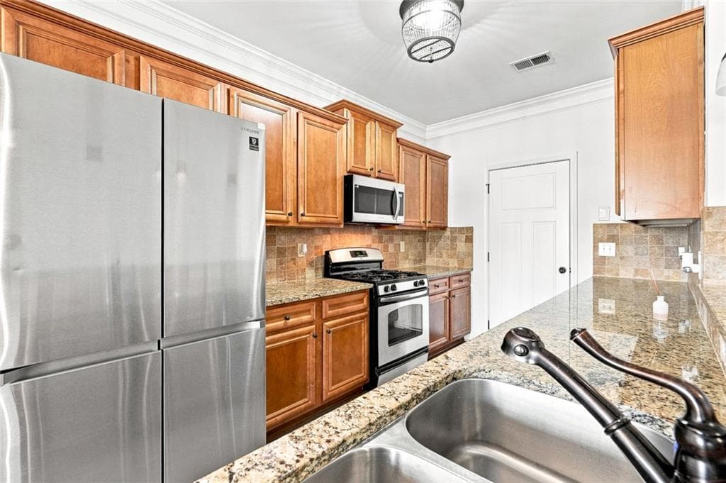 3 bedroom, 3 bathroom, 1,924 sq ft townhouse for sale at 2508 Morgan Chase Drive, Buford, GA 30519 — photo 6