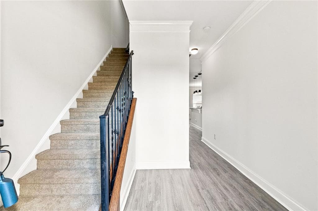 3 bedroom, 3 bathroom, 1,924 sq ft townhouse for sale at 2508 Morgan Chase Drive, Buford, GA 30519 — photo 8