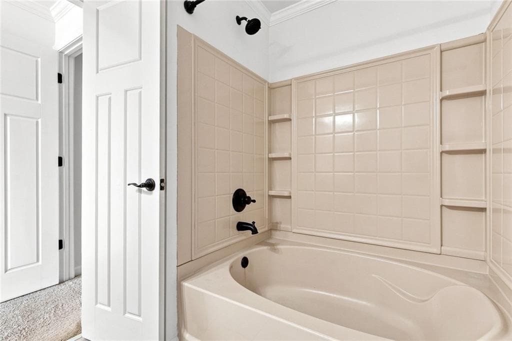 3 bedroom, 3 bathroom, 1,924 sq ft townhouse for sale at 2508 Morgan Chase Drive, Buford, GA 30519 — photo 9
