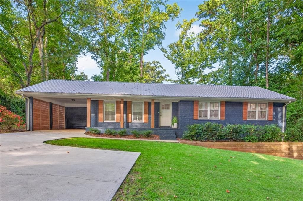 3 bedroom, 3 bathroom, 1,765 sq ft home for sale at 327 Dickson Drive, Jefferson, GA