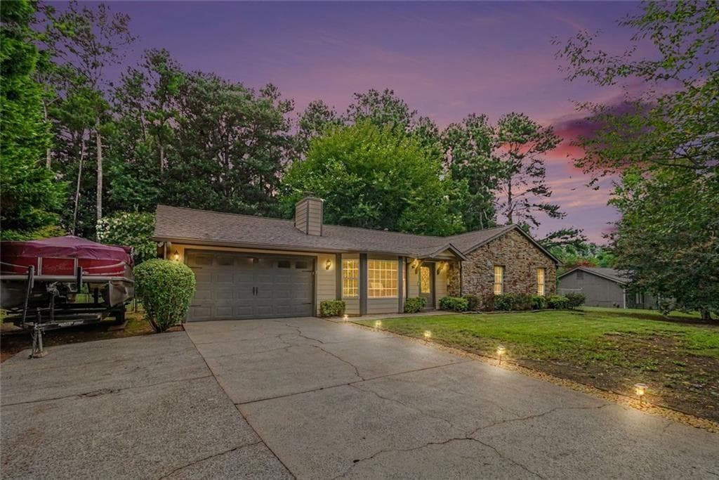 3 bedroom, 2 bathroom, 1,385 sq ft single family residence under contract at 2713 Post Oak Drive, Marietta, GA 30062 — photo 4