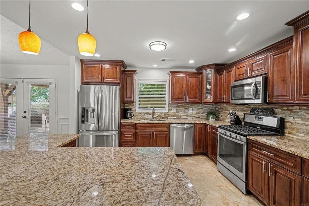 3 bedroom, 2 bathroom, 1,385 sq ft single family residence under contract at 2713 Post Oak Drive, Marietta, GA 30062 — photo 9