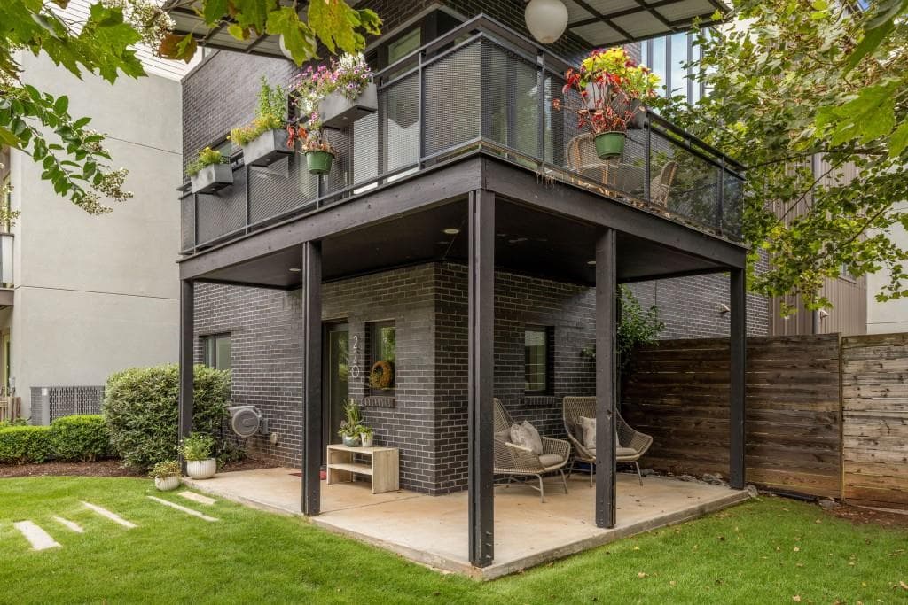 4 bedroom, 4 bathroom, 2,870 sq ft townhouse for sale at 220 Wilbur Avenue, Atlanta, GA 30316 — photo 3