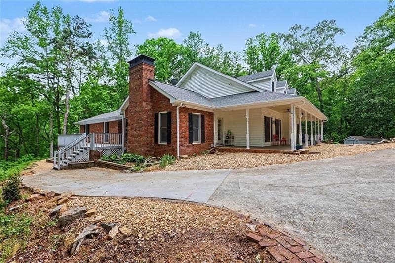 5 bedroom, 4 bathroom, 5,115 sq ft single family residence for sale at 5735 E Ridge Drive, Douglasville, GA 30135 — photo 6