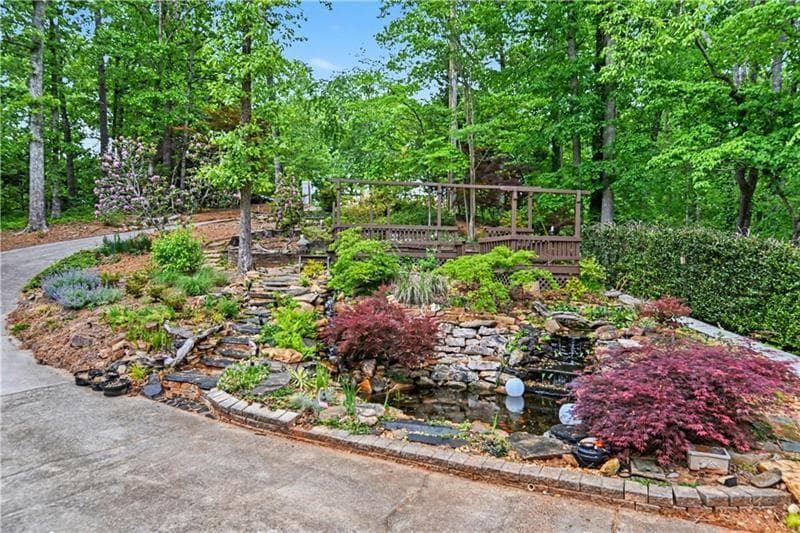 5 bedroom, 4 bathroom, 5,115 sq ft single family residence for sale at 5735 E Ridge Drive, Douglasville, GA 30135 — photo 9