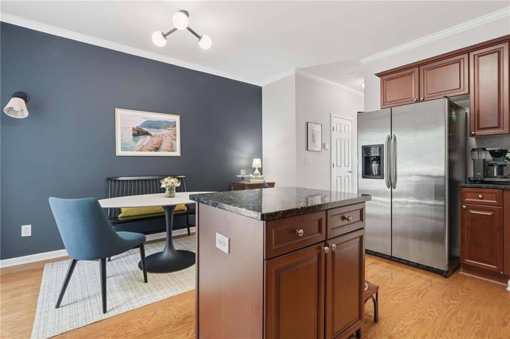 2 bedroom, 3 bathroom, 1,326 sq ft townhouse for sale at 1448 Liberty Parkway 2212, Atlanta, GA 30318 — photo 4