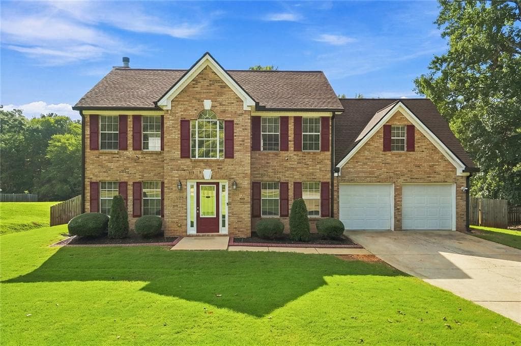 4 bedroom, 3 bathroom, 2,167 sq ft single family residence under contract at 304 Waterfront Drive, Mcdonough, GA 30253