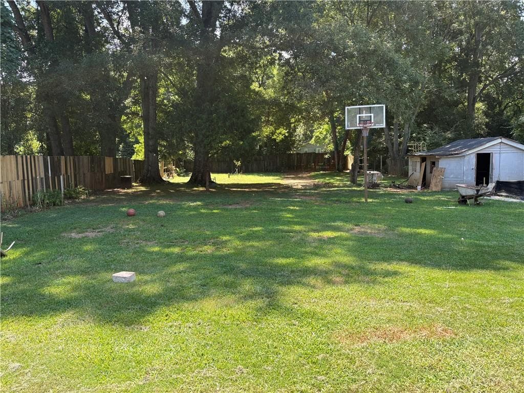 3 bedroom, 3 bathroom, 1,248 sq ft single family residence for sale at 309 Glen Iris Drive, Monroe, GA 30655 — photo 8