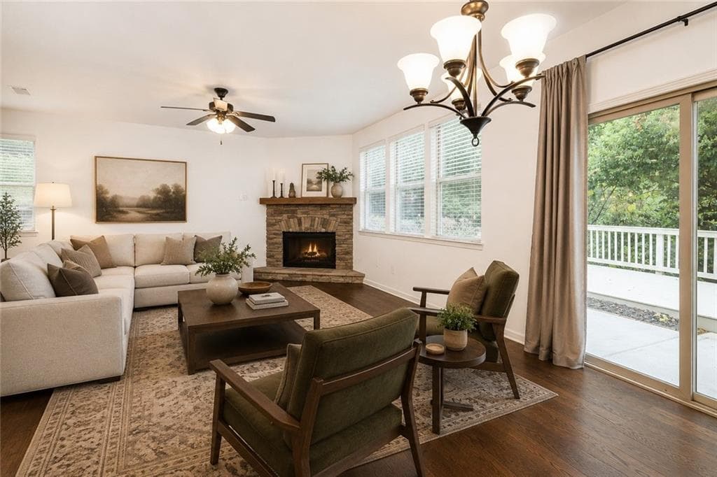 3 bedroom, 3 bathroom, 2,068 sq ft townhouse under contract at 1624 Lenox Overlook Road, Atlanta, GA 30329 — photo 7
