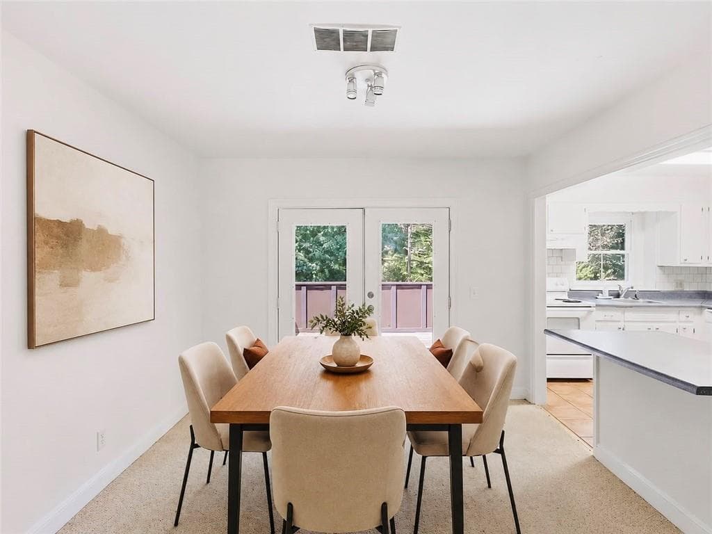2 bedroom, 2 bathroom, 1,199 sq ft condominium for sale at 773 Houston Mill Road 4, Atlanta, GA 30329 — photo 3