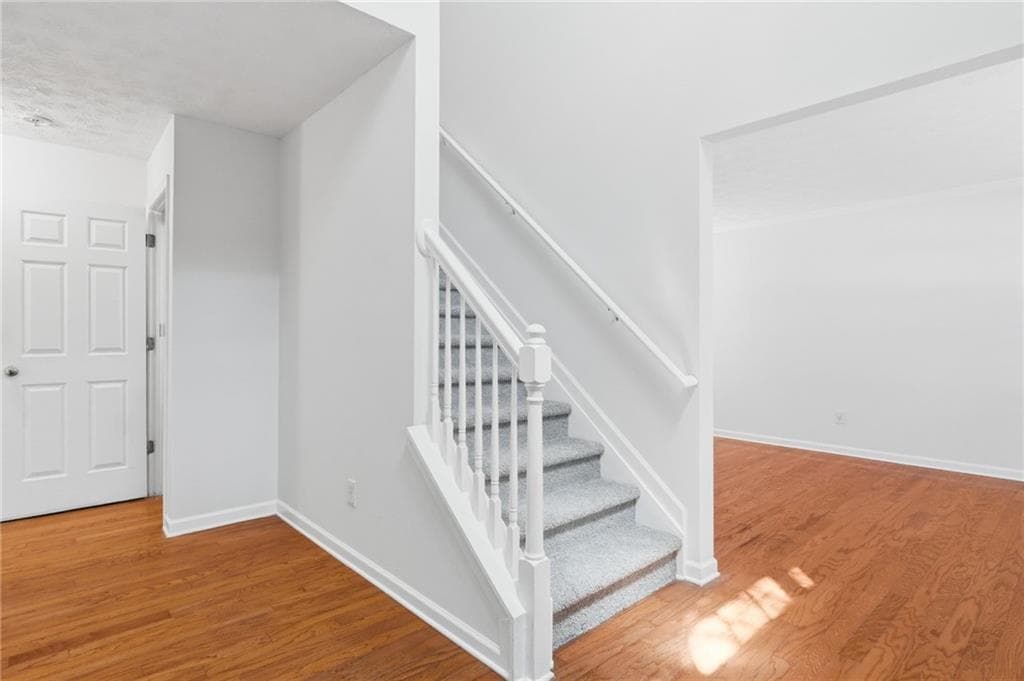 5 bedroom, 4 bathroom, 3,658 sq ft single family residence for sale at 5492 Skylar Creek Lane, Buford, GA 30518 — photo 5