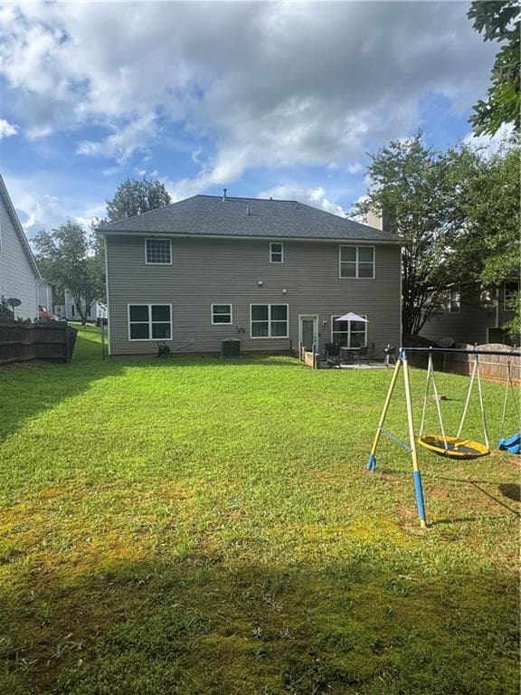4 bedroom, 3 bathroom, 2,322 sq ft single family residence for sale at 1043 Summer Cypress Drive, Villa Rica, GA 30180 — photo 5