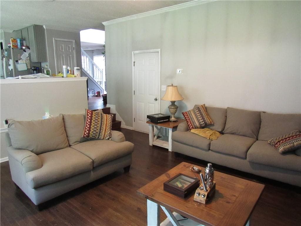 4 bedroom, 3 bathroom, 2,322 sq ft single family residence for sale at 1043 Summer Cypress Drive, Villa Rica, GA 30180 — photo 8