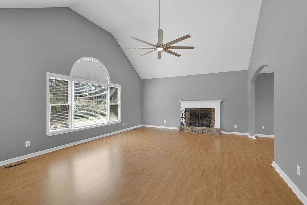 4 bedroom, 3 bathroom, 2,378 sq ft single family residence under contract at 200 Fate Conn Road, Canton, GA 30114 — photo 2