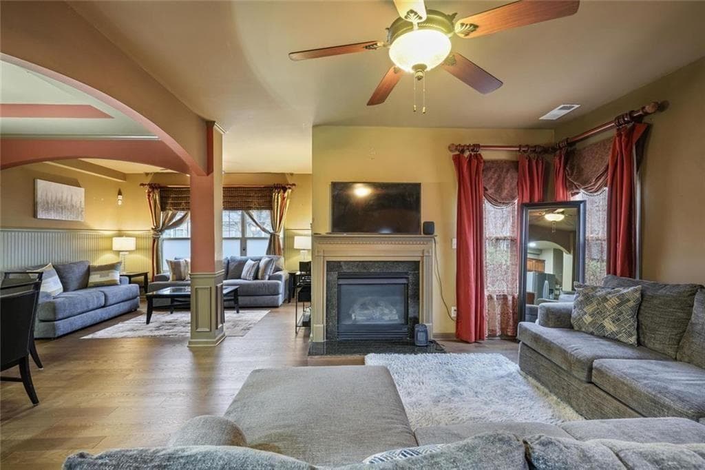 3 bedroom, 3 bathroom, 1,978 sq ft condominium under contract at 1951 Bay Beauty Lane, Austell, GA 30106 — photo 6