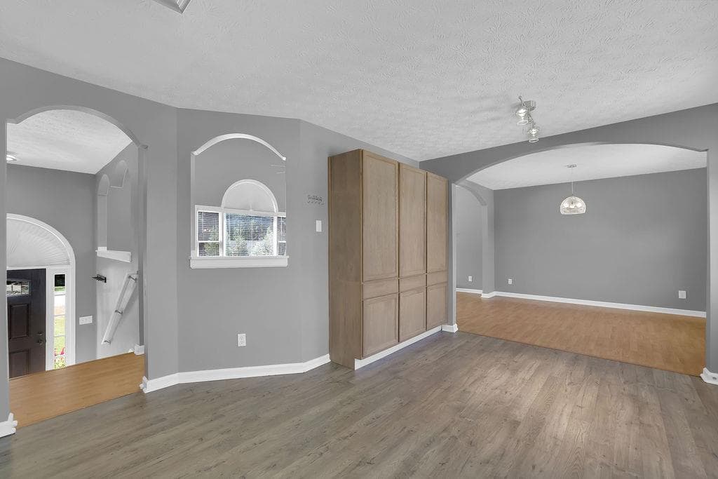 4 bedroom, 3 bathroom, 2,378 sq ft single family residence under contract at 200 Fate Conn Road, Canton, GA 30114 — photo 5