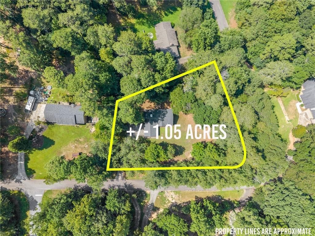 3 bedroom, 2 bathroom, 1,482 sq ft single family residence under contract at 4444 Bos Way, Loganville, GA 30052 — photo 2