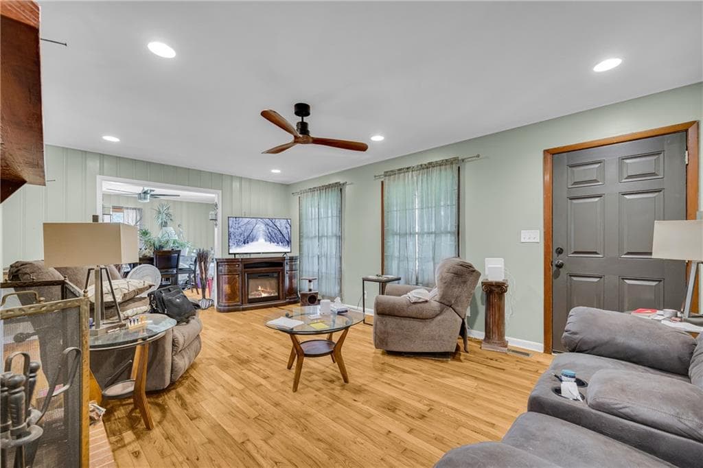 3 bedroom, 3 bathroom, 1,804 sq ft single family residence under contract at 136 Frazier Hill Road, Bishop, GA 30621 — photo 4