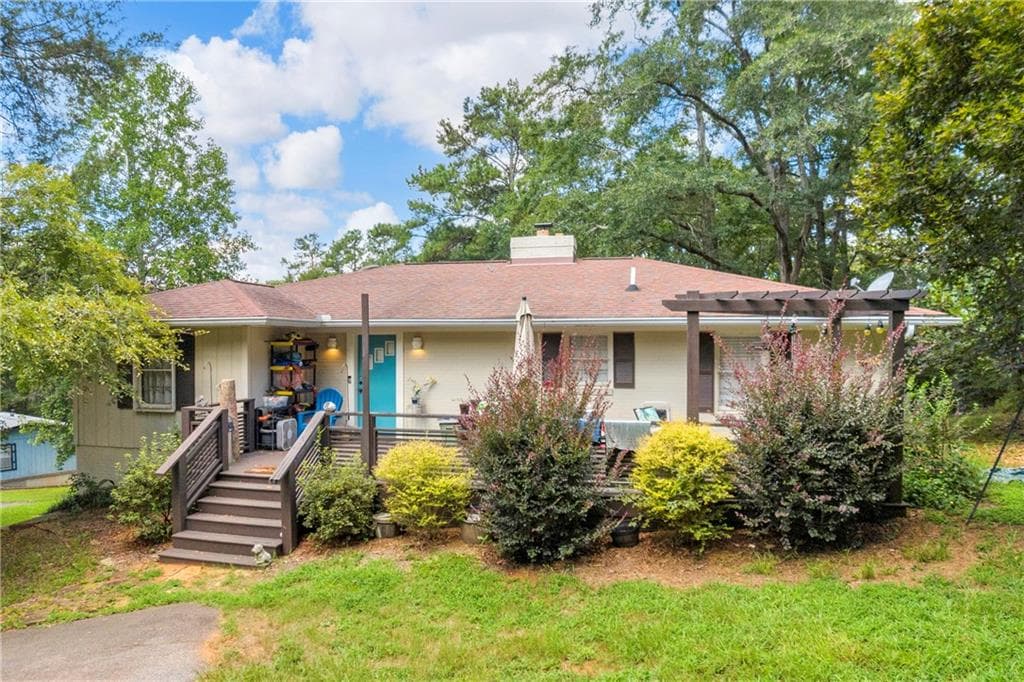 3 bedroom, 3 bathroom, 1,804 sq ft single family residence under contract at 136 Frazier Hill Road, Bishop, GA 30621 — photo 8