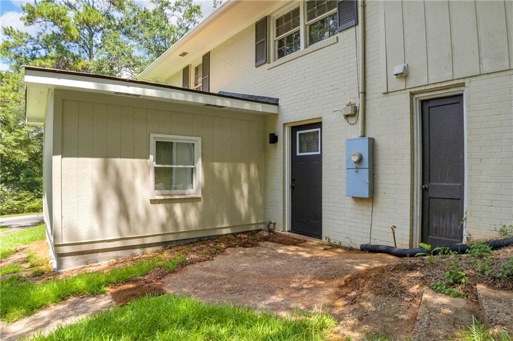 3 bedroom, 3 bathroom, 1,804 sq ft single family residence under contract at 136 Frazier Hill Road, Bishop, GA 30621 — photo 9