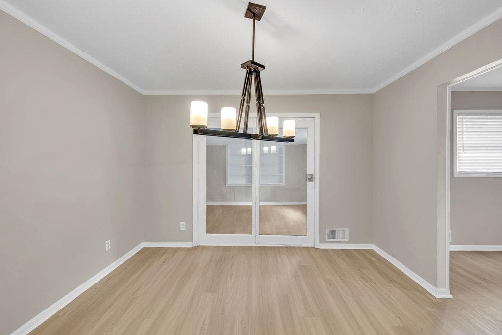 3 bedroom, 2 bathroom, 1,693 sq ft single family residence for sale at 6310 Short Street, Austell, GA 30168 — photo 5