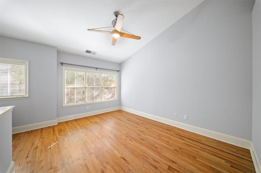1 bedroom, 2 bathroom, 1,224 sq ft townhouse for sale at 1115 Glenridge Place, Sandy Springs, GA 30342 — photo 10