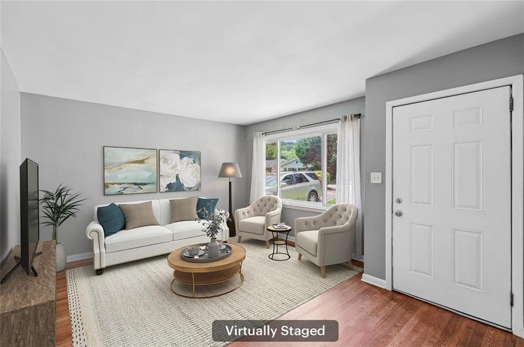 3 bedroom, 1 bathroom, 1,077 sq ft single family residence for sale at 655 Albert Street, Atlanta, GA 30318 — photo 2