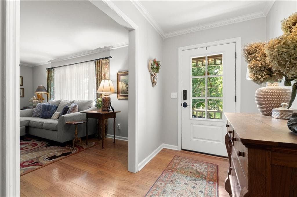 3 bedroom, 3 bathroom, 2,188 sq ft single family residence under contract at 2954 Carolyn Street, Marietta, GA 30062 — photo 6