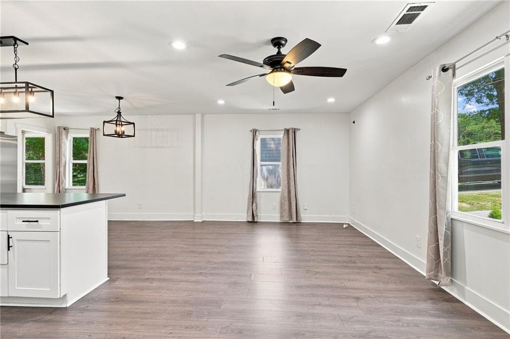 4 bedroom, 3 bathroom, 1,536 sq ft single family residence for sale at 2020 North Avenue, Atlanta, GA 30318 — photo 7