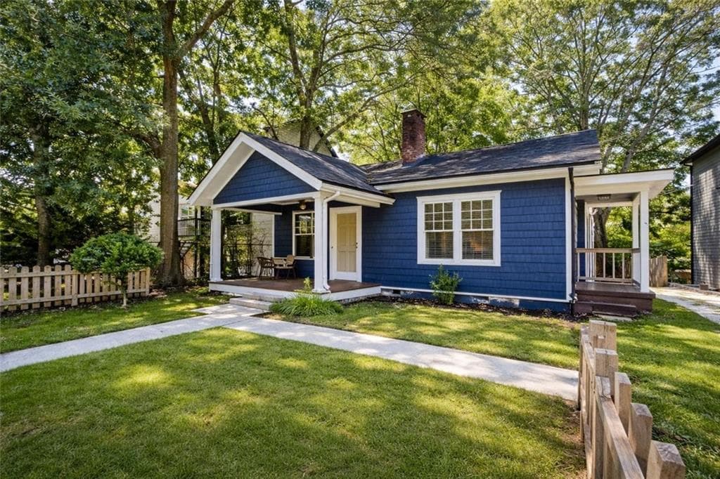 3 bedroom, 2 bathroom, 1,482 sq ft single family residence under contract at 1724 Defoor Avenue, Atlanta, GA 30318 — photo 2