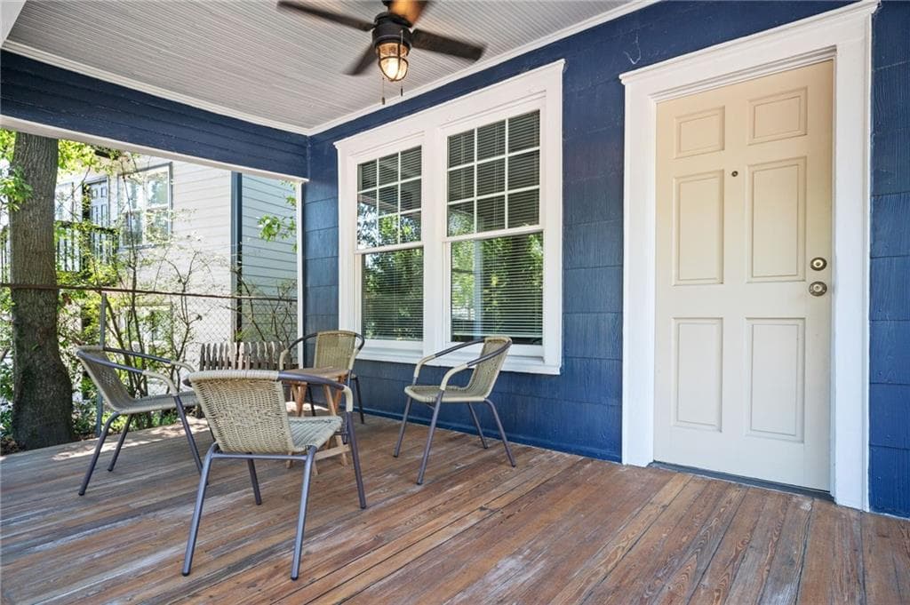 3 bedroom, 2 bathroom, 1,482 sq ft single family residence under contract at 1724 Defoor Avenue, Atlanta, GA 30318 — photo 3