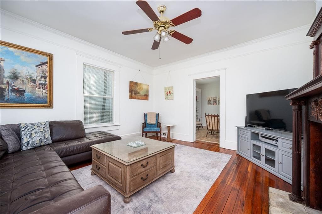 3 bedroom, 2 bathroom, 1,482 sq ft single family residence under contract at 1724 Defoor Avenue, Atlanta, GA 30318 — photo 4