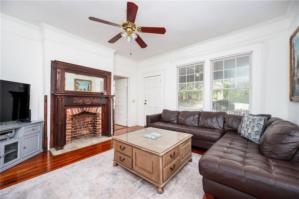 3 bedroom, 2 bathroom, 1,482 sq ft single family residence under contract at 1724 Defoor Avenue, Atlanta, GA 30318 — photo 5