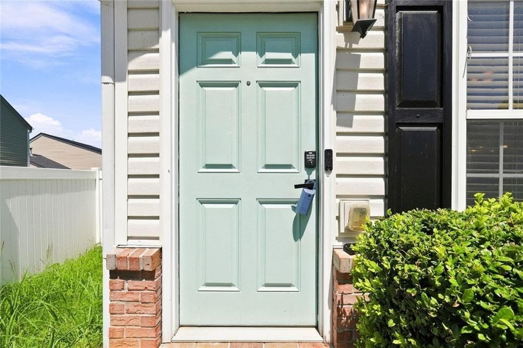 2 bedroom, 2 bathroom, 1,047 sq ft single family residence for sale at 203 Oak Grove Lane, Acworth, GA 30102 — photo 4