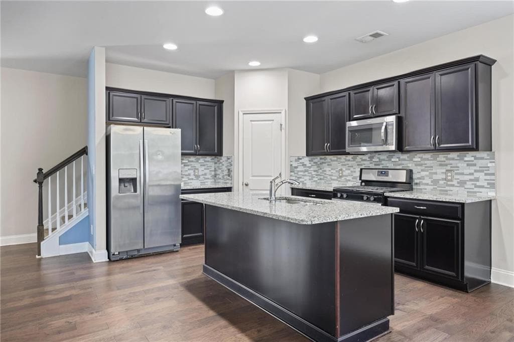 4 bedroom, 4 bathroom, 2,545 sq ft single family residence for sale at 4114 Elsdon Drive, Austell, GA 30106 — photo 10