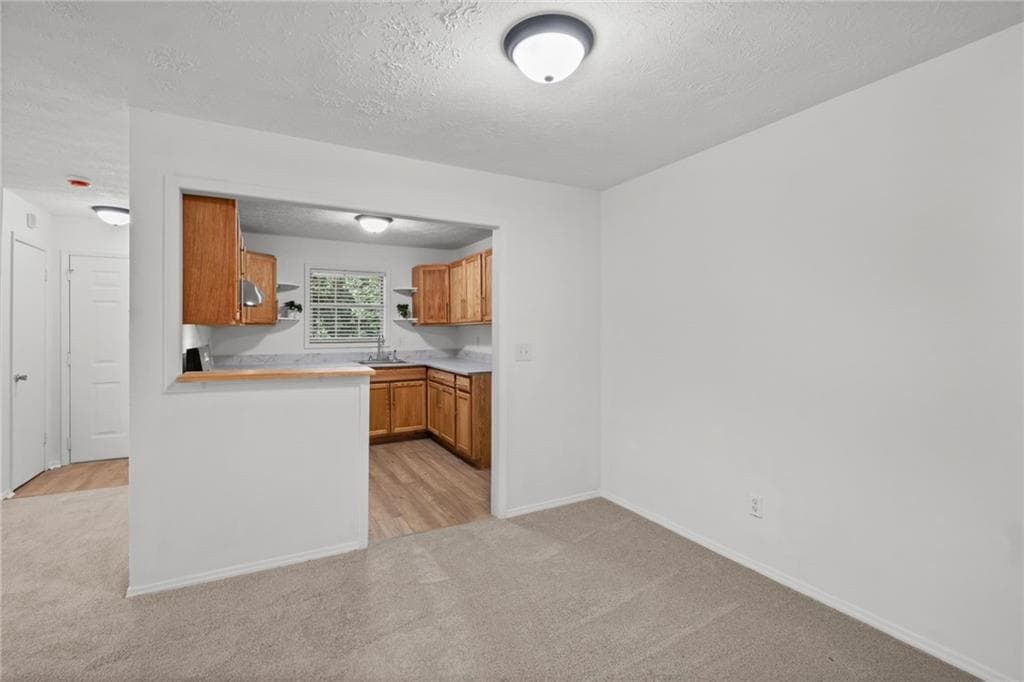 2 bedroom, 1 bathroom, 1,197 sq ft condominium for sale at 209 Augusta Drive, Marietta, GA 30067 — photo 9