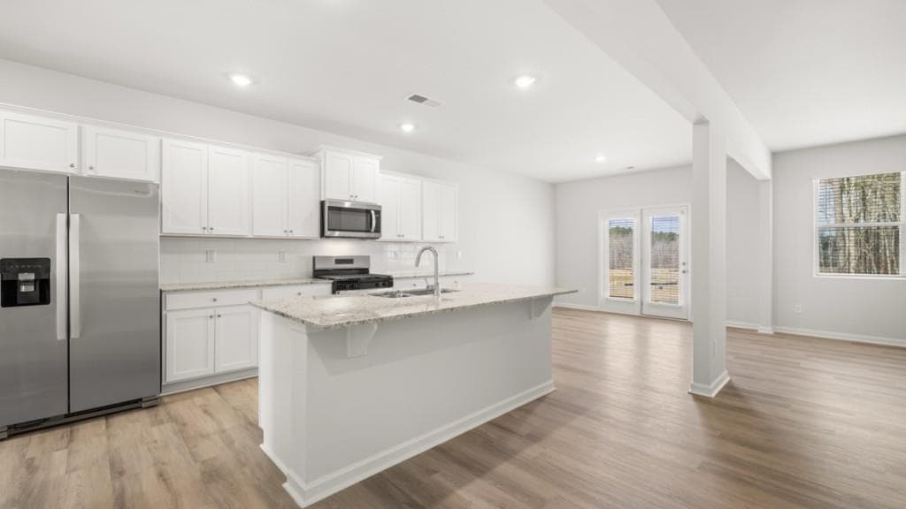 5 bedroom, 3 bathroom, 3,209 sq ft single family residence for sale at 6063 Airedale Drive, Union City, GA 30291 — photo 6