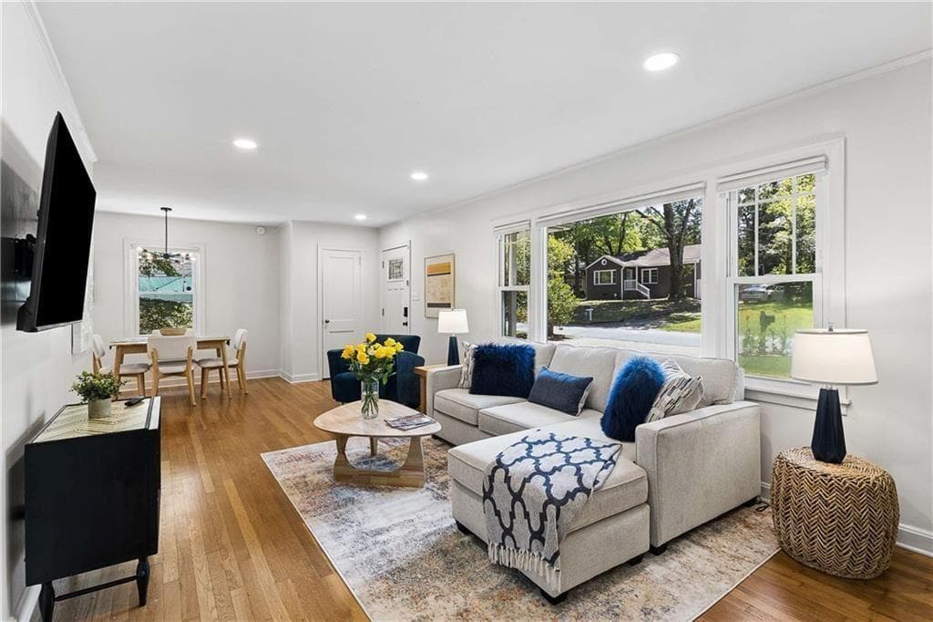 4 bedroom, 2 bathroom, 1,842 sq ft single family residence under contract at 473 Hyde Drive, Marietta, GA 30060 — photo 6