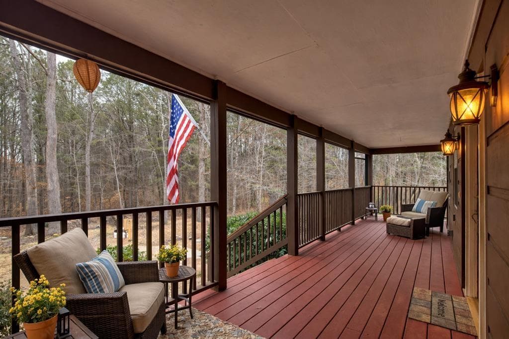 3 bedroom, 4 bathroom, 2,428 sq ft single family residence for sale at 144 Emerald Cove, Ellijay, GA 30705 — photo 4