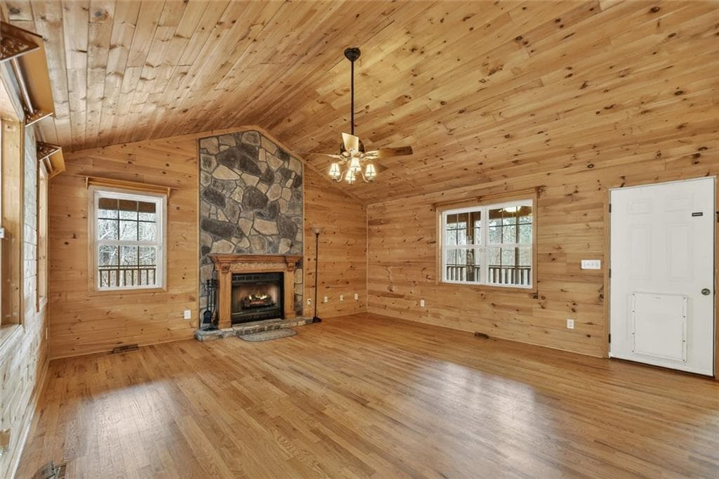 3 bedroom, 4 bathroom, 2,428 sq ft single family residence for sale at 144 Emerald Cove, Ellijay, GA 30705 — photo 6