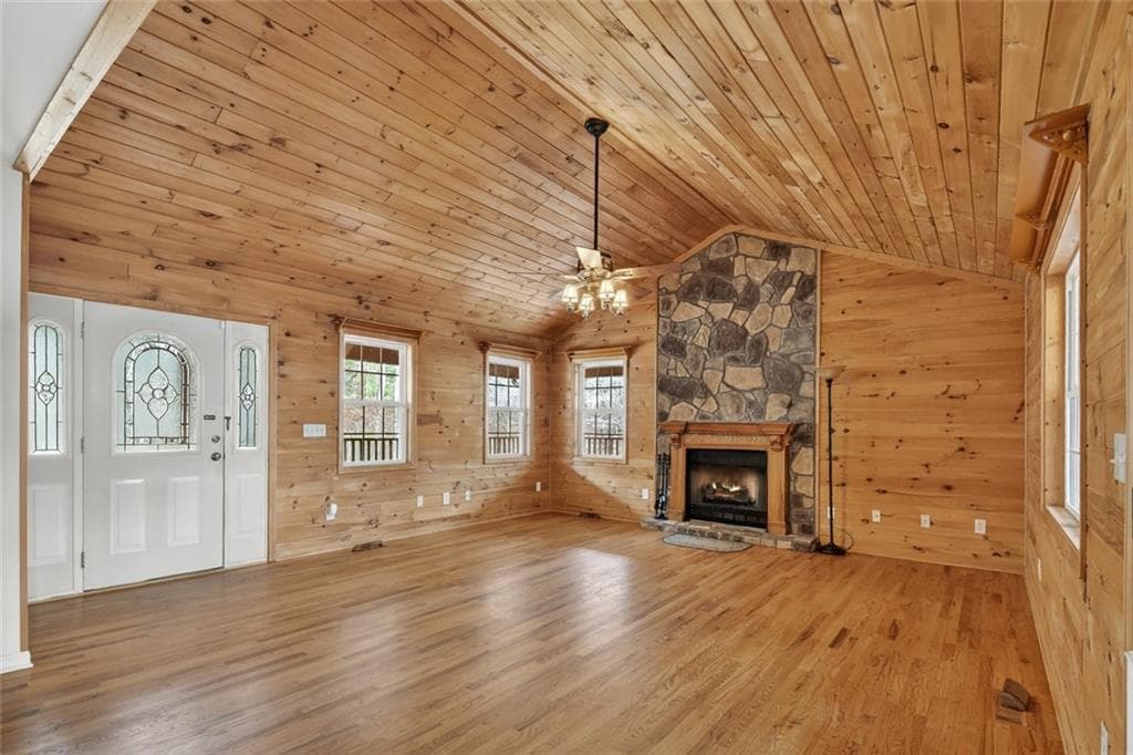 3 bedroom, 4 bathroom, 2,428 sq ft single family residence for sale at 144 Emerald Cove, Ellijay, GA 30705 — photo 8