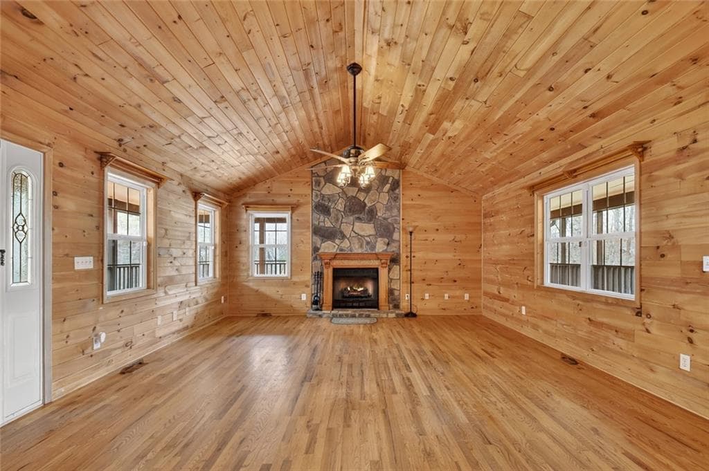 3 bedroom, 4 bathroom, 2,428 sq ft single family residence for sale at 144 Emerald Cove, Ellijay, GA 30705 — photo 10