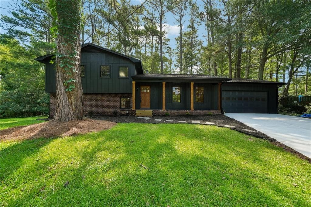 4 bedroom, 3 bathroom, 2,214 sq ft single family residence for sale at 512 Wood Forest Court, Marietta, GA 30066 — photo 6