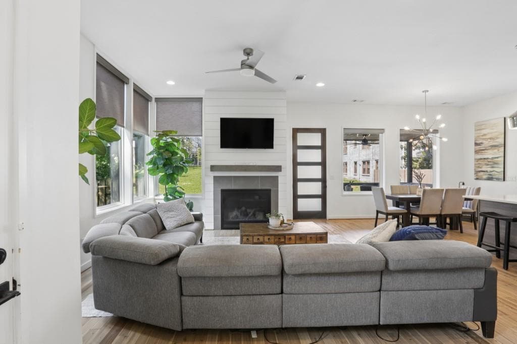 5 bedroom, 4 bathroom, 3,000 sq ft townhouse for sale at 493 Winton Terrace B, Atlanta, GA 30308 — photo 2