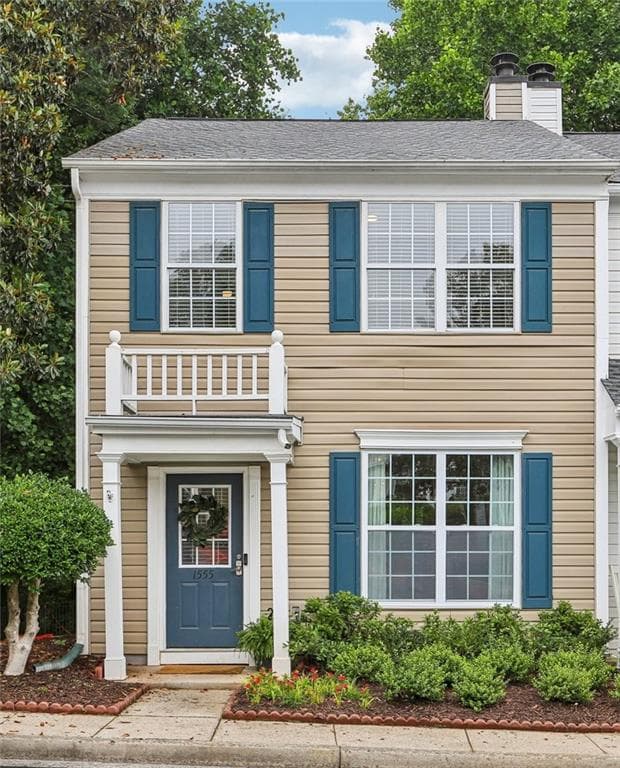 2 bedroom, 3 bathroom, 1,218 sq ft townhouse under contract at 1555 Kilmington Court, Alpharetta, GA 30009