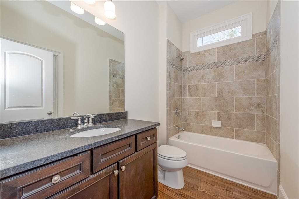 5 bedroom, 4 bathroom, 3,793 sq ft single family residence for rent at 6220 Leeward Tide Court, Cumming, GA 30041 for $3,600 a month — photo 10