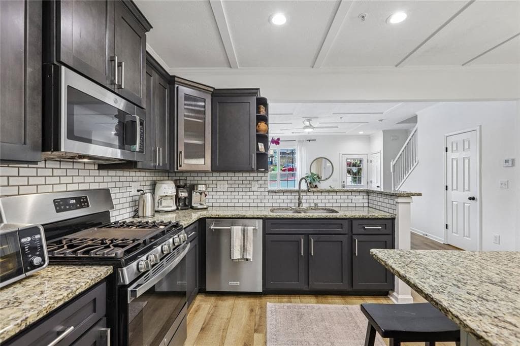 2 bedroom, 3 bathroom, 1,218 sq ft townhouse under contract at 1555 Kilmington Court, Alpharetta, GA 30009 — photo 8