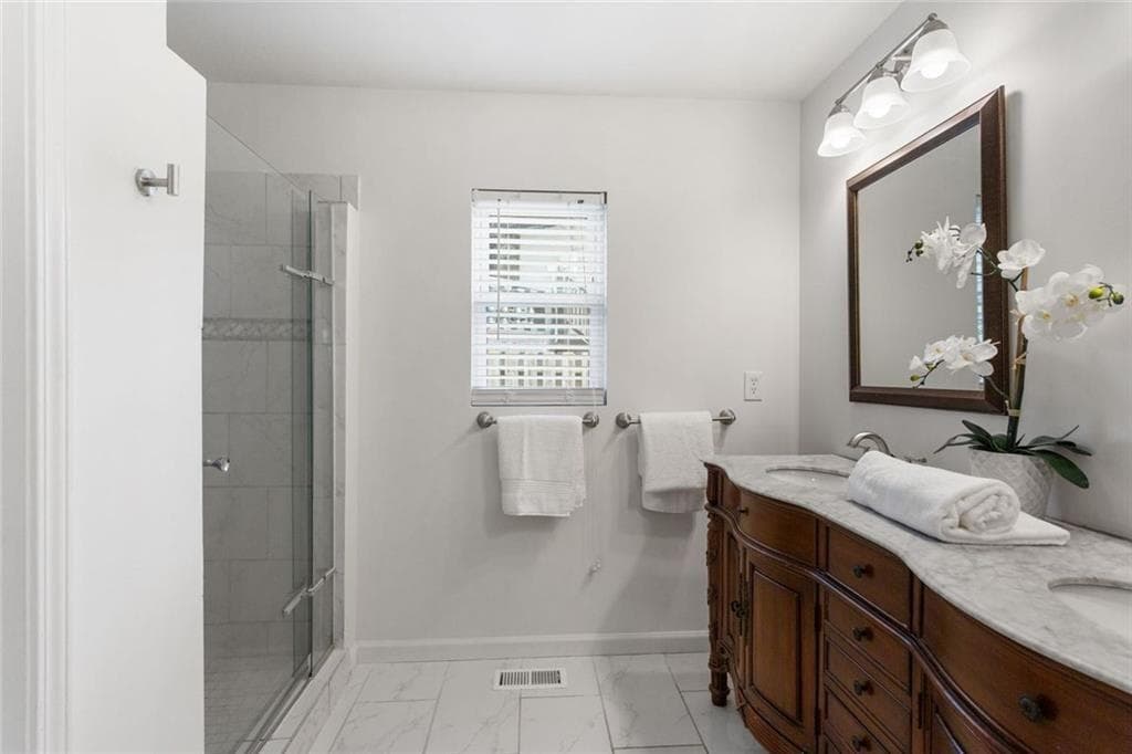 3 bedroom, 2 bathroom, 1,727 sq ft single family residence under contract at 3683 Lee Street, Smyrna, GA 30080 — photo 5