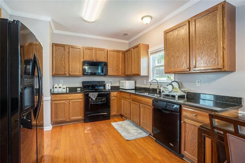 4 bedroom, 3 bathroom, 2,217 sq ft single family residence for sale at 2289 Pate Brook Road, Snellville, GA 30078 — photo 7