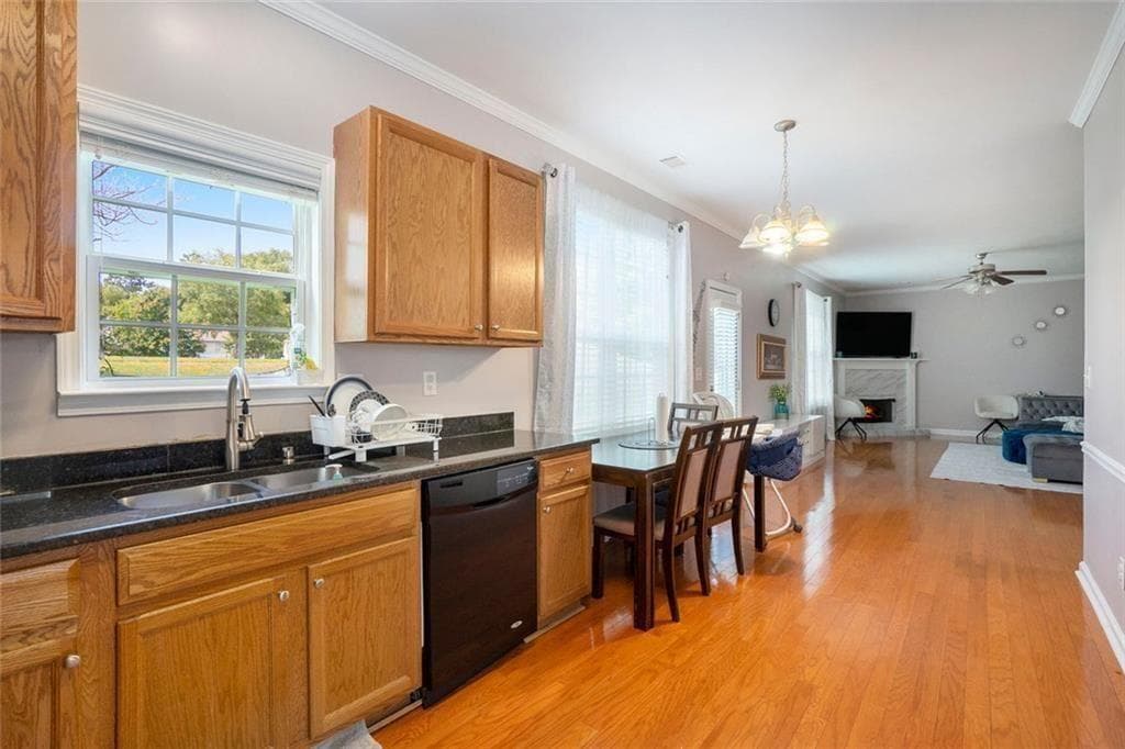 4 bedroom, 3 bathroom, 2,217 sq ft single family residence for sale at 2289 Pate Brook Road, Snellville, GA 30078 — photo 8